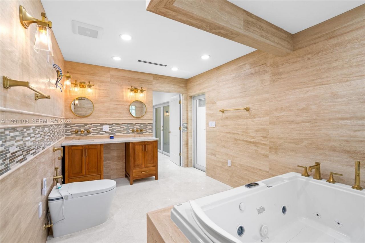 8201 SW 150th Dr , Palmetto Bay, FL 33158 Photo