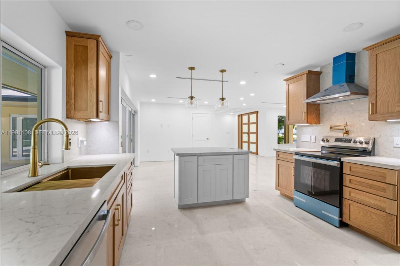 8201 SW 150th Dr , Palmetto Bay, FL 33158 Photo