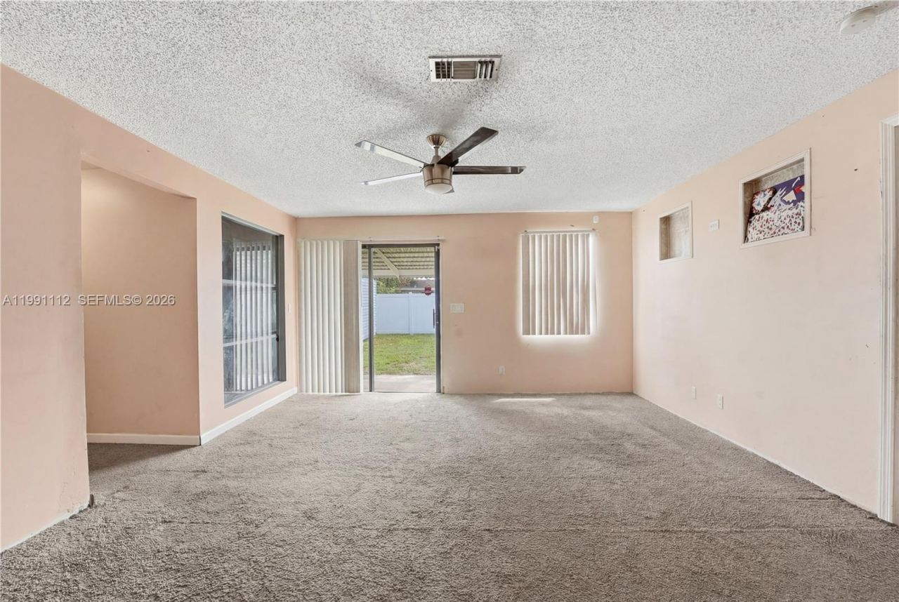 3352 Taconic Dr , West Palm Beach, FL 33406 Photo