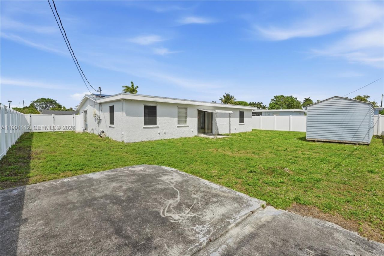 3352 Taconic Dr , West Palm Beach, FL 33406 Photo