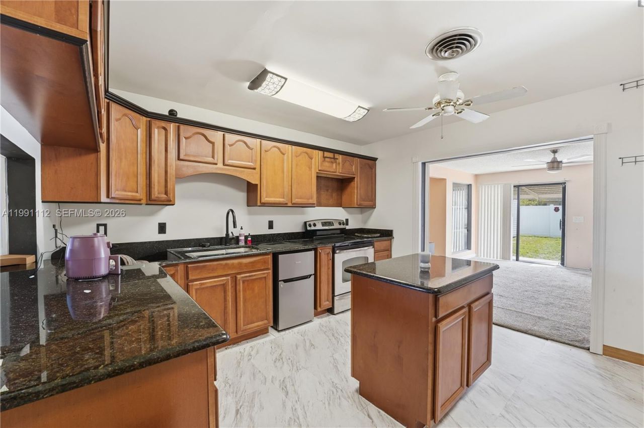 3352 Taconic Dr , West Palm Beach, FL 33406 Photo