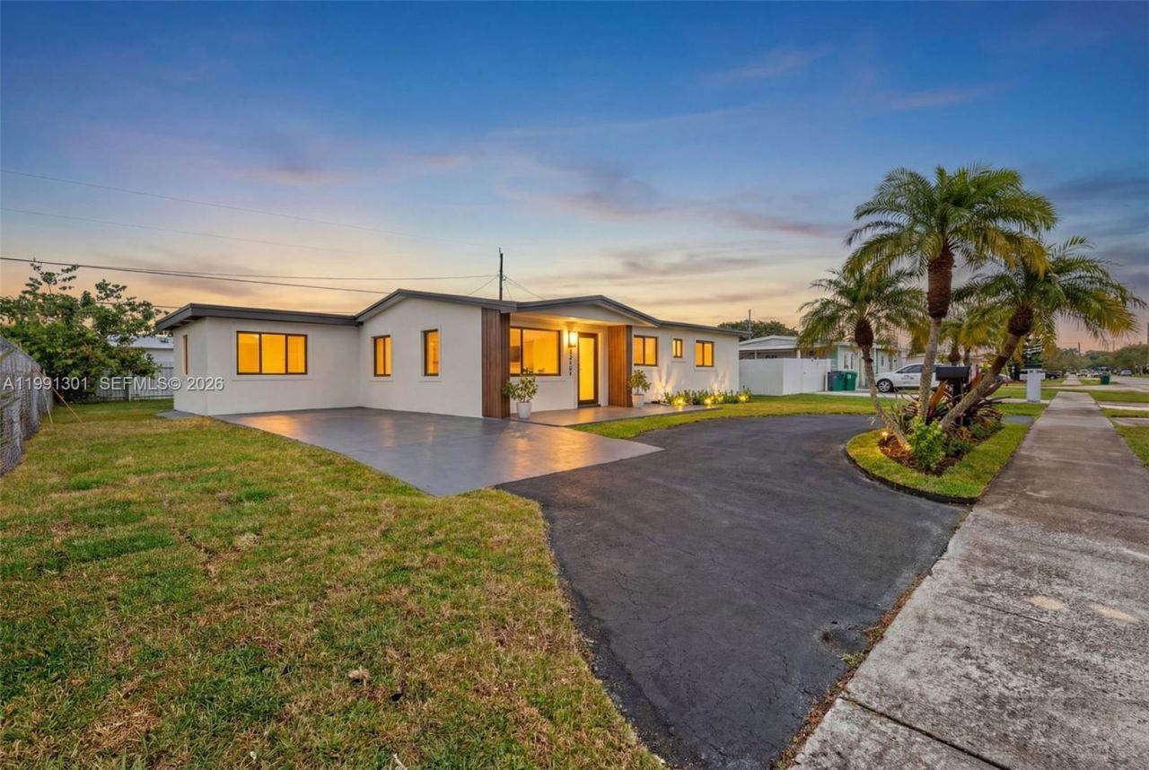 10445 SW 149th Ter , Miami, FL 33176 Photo