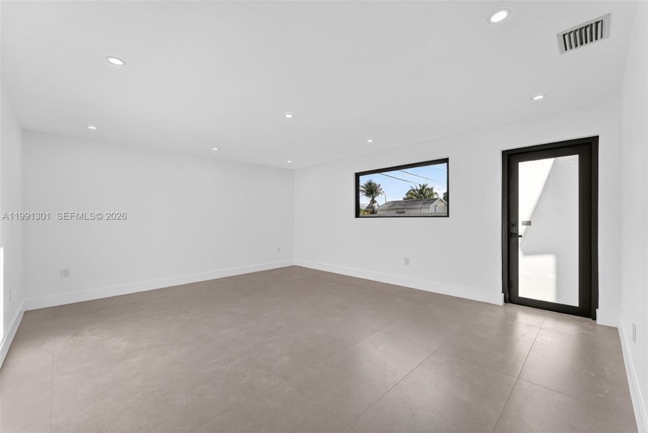 10445 SW 149th Ter , Miami, FL 33176 Photo