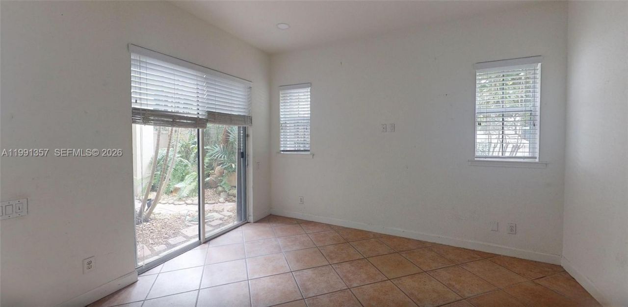 949 N Harbor Vw N , Hollywood, FL 33019 Photo