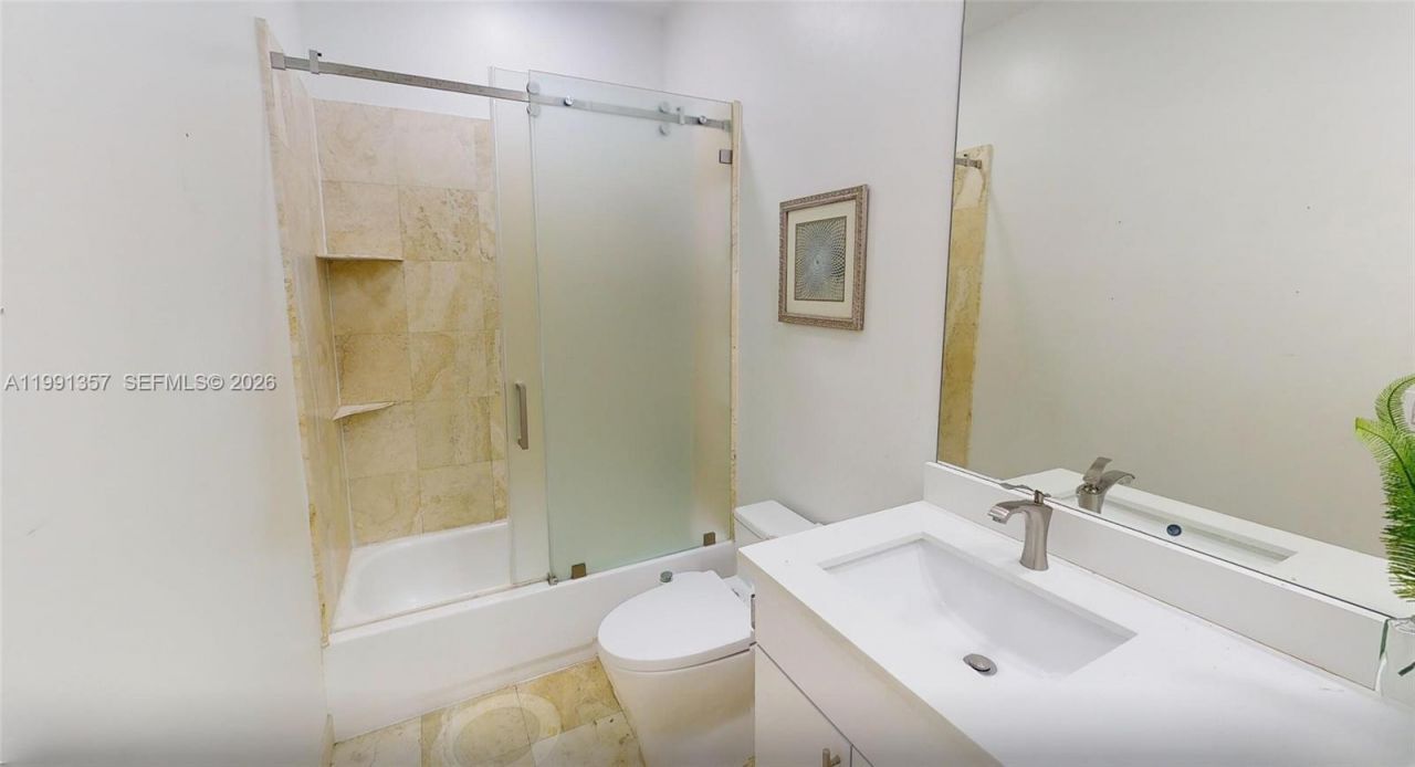 949 N Harbor Vw N , Hollywood, FL 33019 Photo