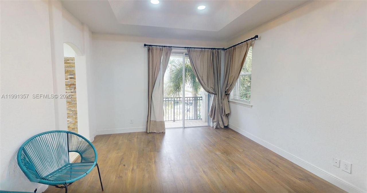 949 N Harbor Vw N , Hollywood, FL 33019 Photo