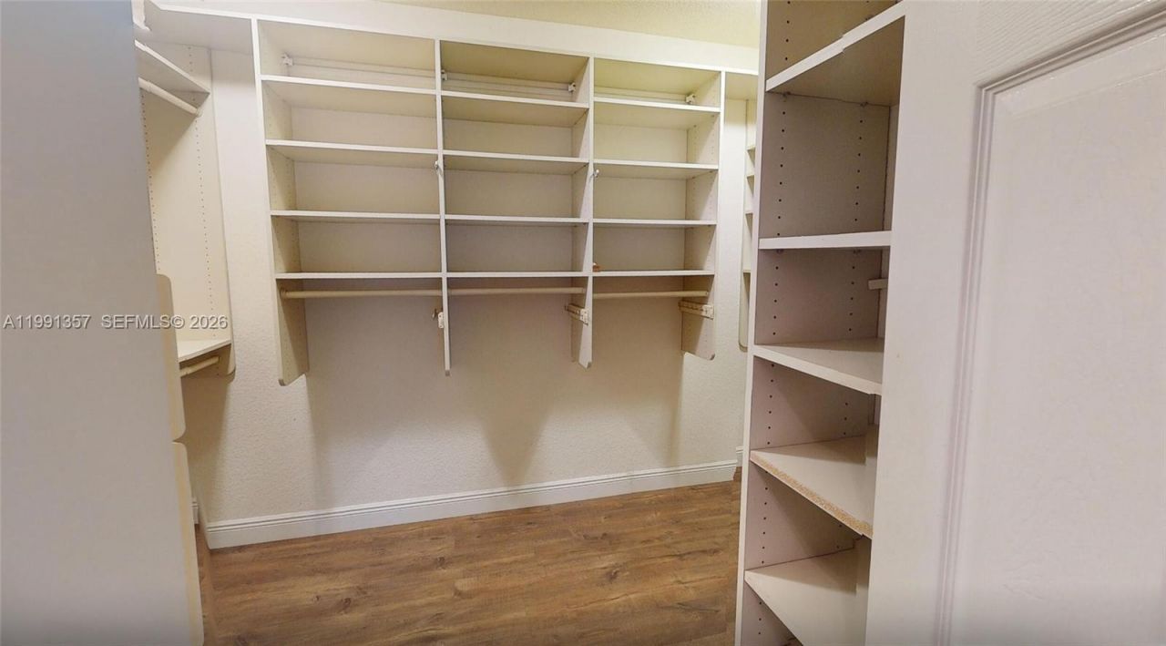 949 N Harbor Vw N , Hollywood, FL 33019 Photo