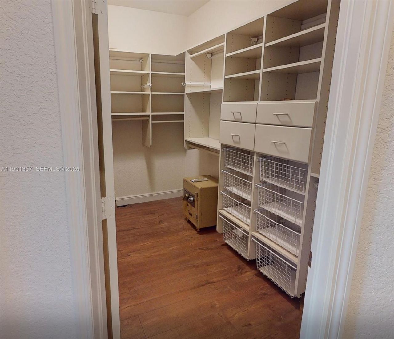 949 N Harbor Vw N , Hollywood, FL 33019 Photo