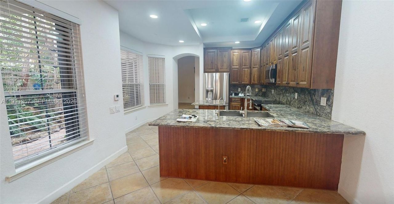 949 N Harbor Vw N , Hollywood, FL 33019 Photo