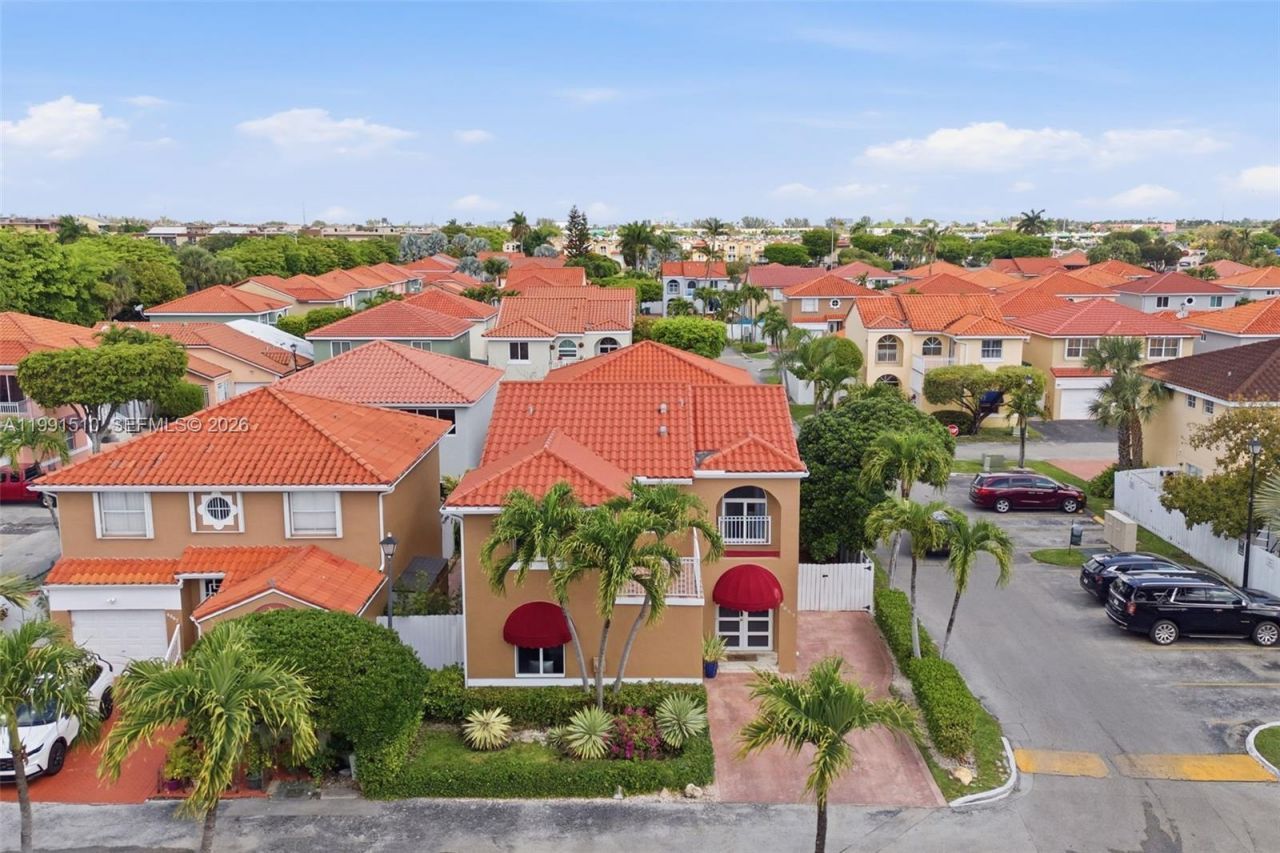 8657 NW 2nd St , Miami, FL 33126 Photo