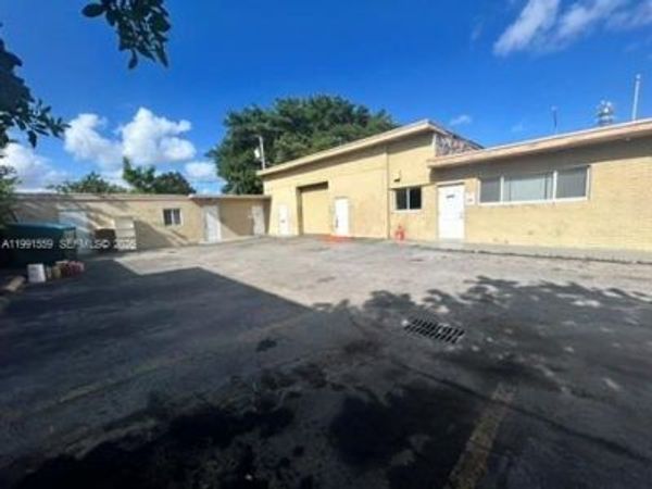6225 Johnson St, Hollywood, FL 33024