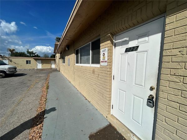 6225 Johnson St, Hollywood, FL 33024