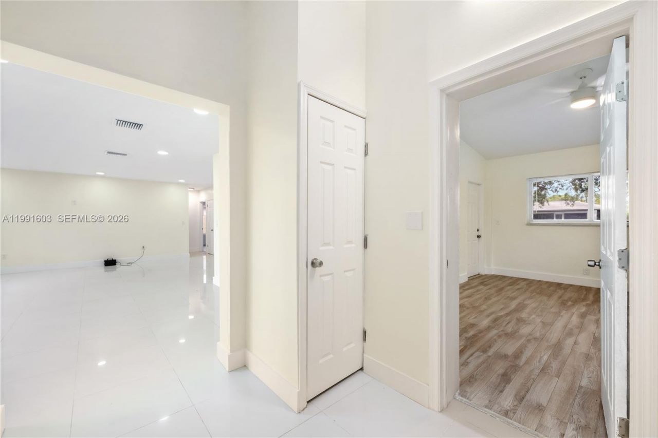 5727 Harrison St , Hollywood, FL 33023 Photo