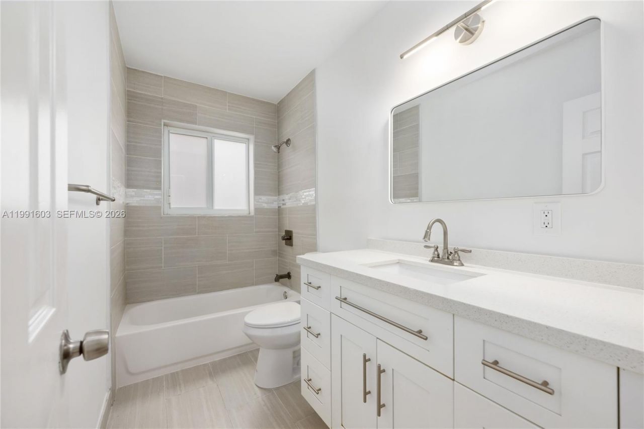 5727 Harrison St , Hollywood, FL 33023 Photo