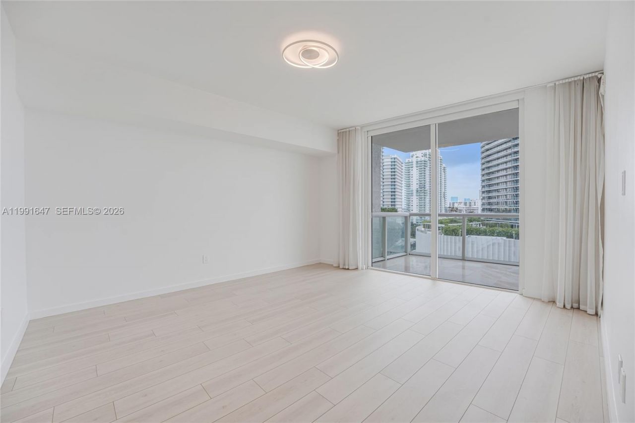 450 Alton Road , Unit 906, Miami Beach, FL 33139 Photo