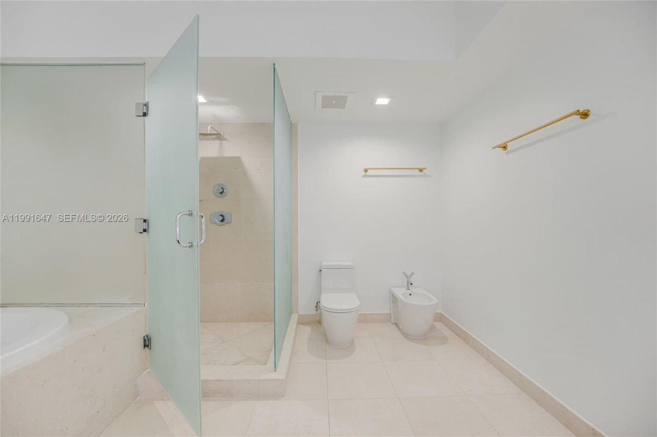 450 Alton Road , Unit 906, Miami Beach, FL 33139 Photo