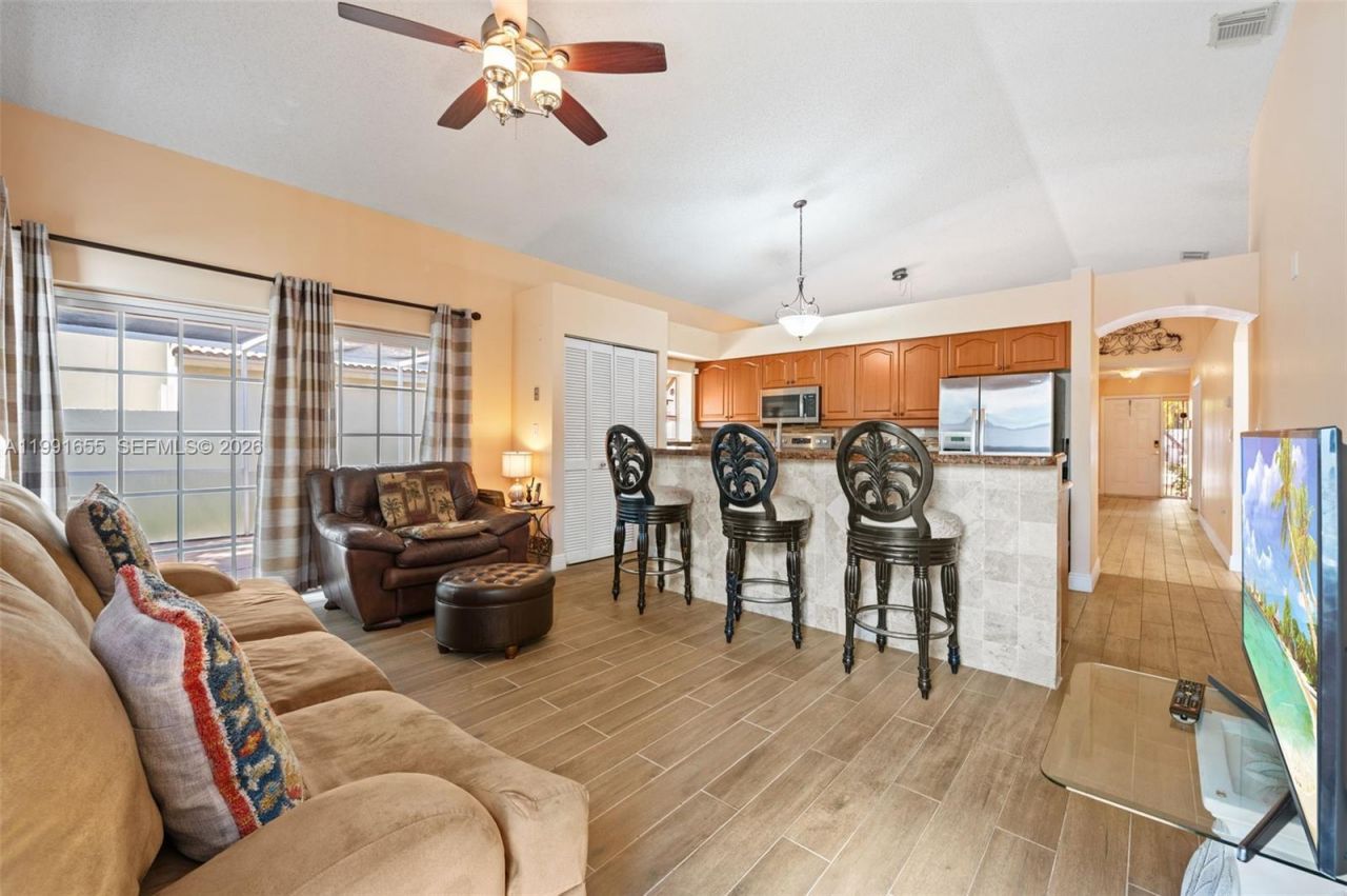 12556 NW 10th Pl, Sunrise, FL 33323 Photo