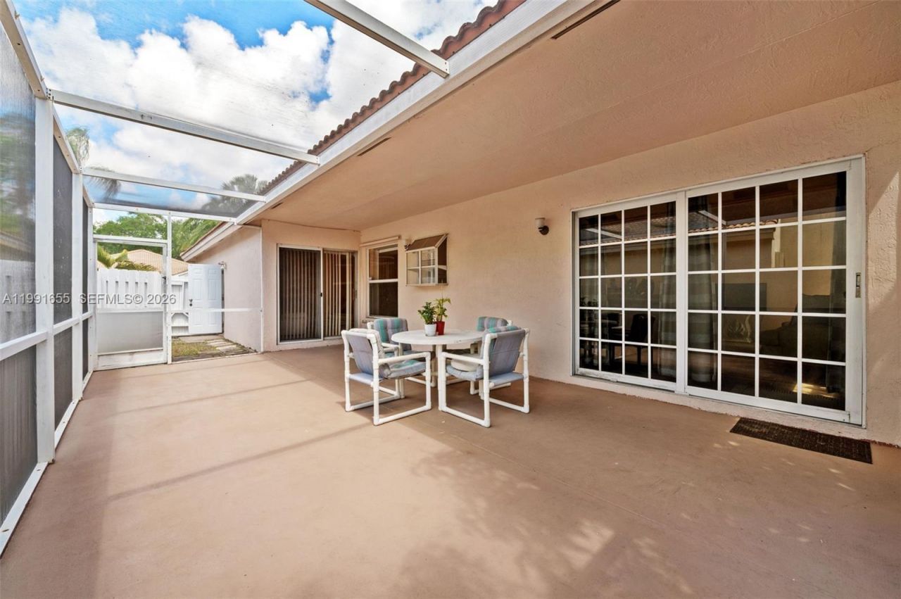 12556 NW 10th Pl, Sunrise, FL 33323 Photo