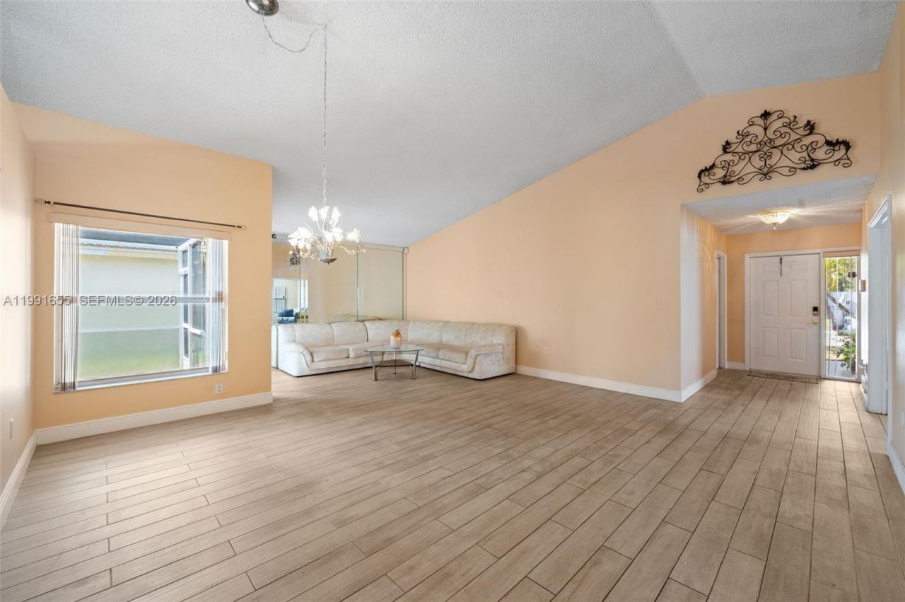 12556 NW 10th Pl, Sunrise, FL 33323 Photo