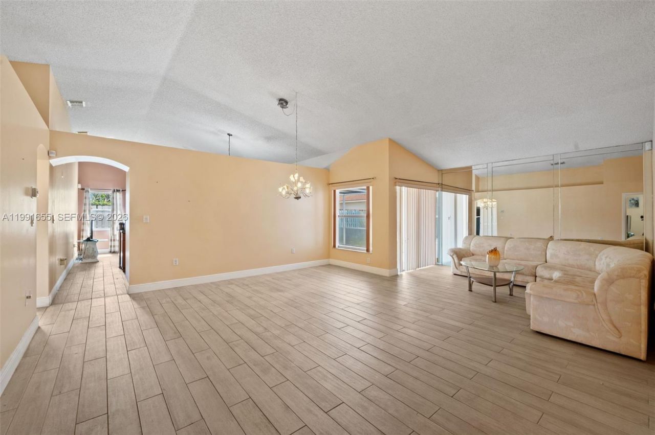 12556 NW 10th Pl, Sunrise, FL 33323 Photo