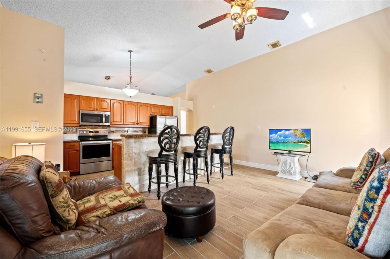 12556 NW 10th Pl, Sunrise, FL 33323 Photo