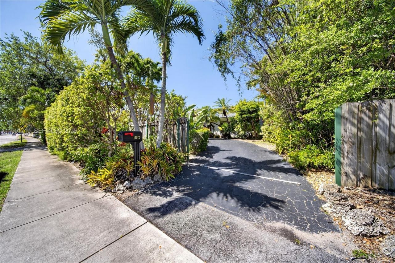 10142 SW 79th Ave, Miami, FL 33156 Photo