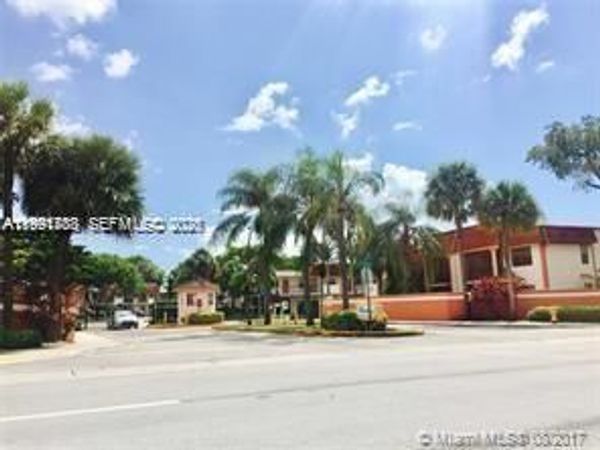 850 NE 209th Ter , Unit 204-35, Miami, FL 33179