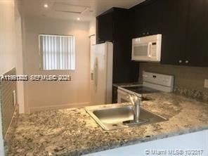 850 NE 209th Ter , Unit 204-35, Miami, FL 33179 Photo