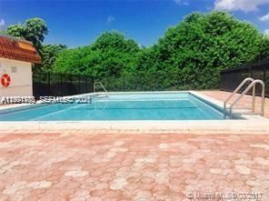 850 NE 209th Ter , Unit 204-35, Miami, FL 33179 Photo