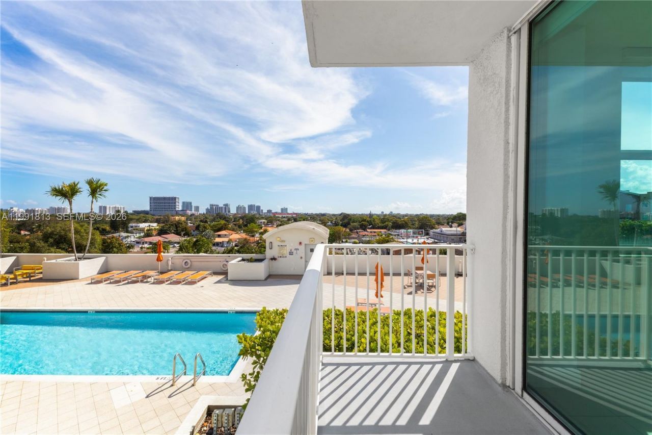 3180 SW 22nd St, Unit 601, Miami, FL 33145 Photo