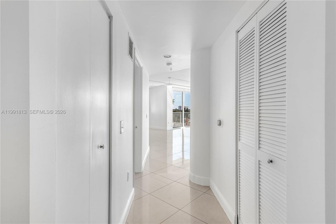 3180 SW 22nd Ter , Unit 601, Miami, FL 33145 Photo