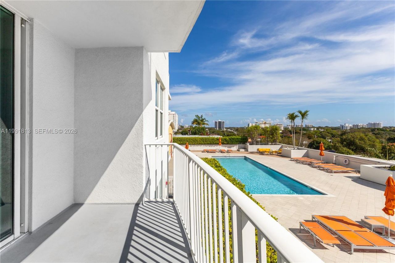 3180 SW 22nd St, Unit 601, Miami, FL 33145 Photo
