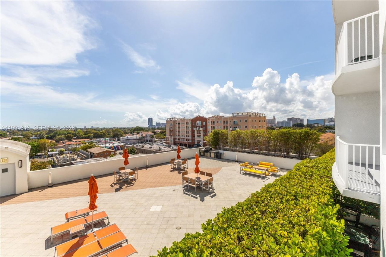 3180 SW 22nd St, Unit 601, Miami, FL 33145 Photo