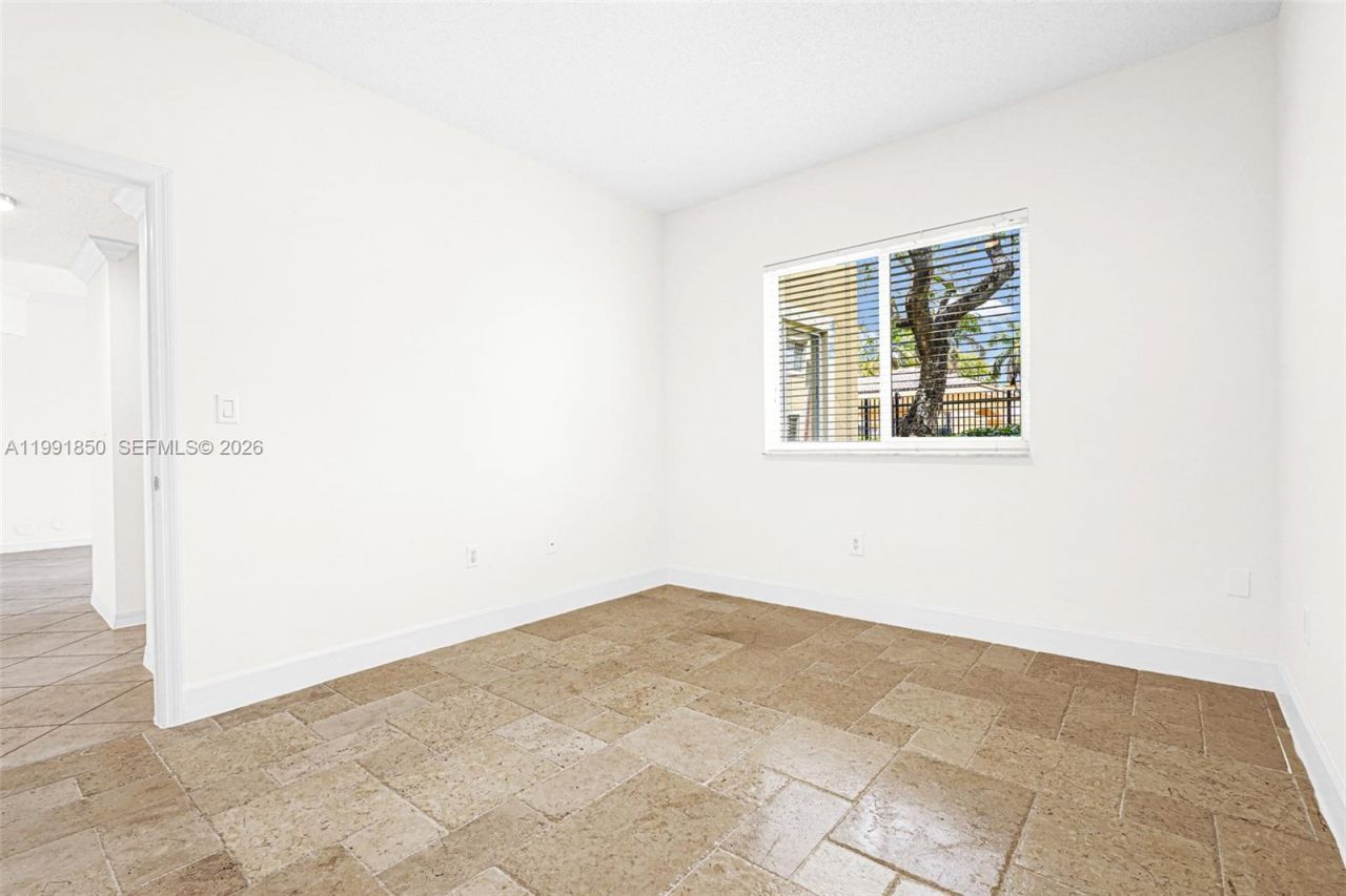 7085 Nova Dr , Unit 128, Davie, FL 33317 Photo