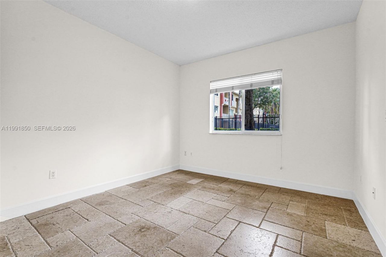 7085 Nova Dr, Unit 128, Davie, FL 33317 Photo