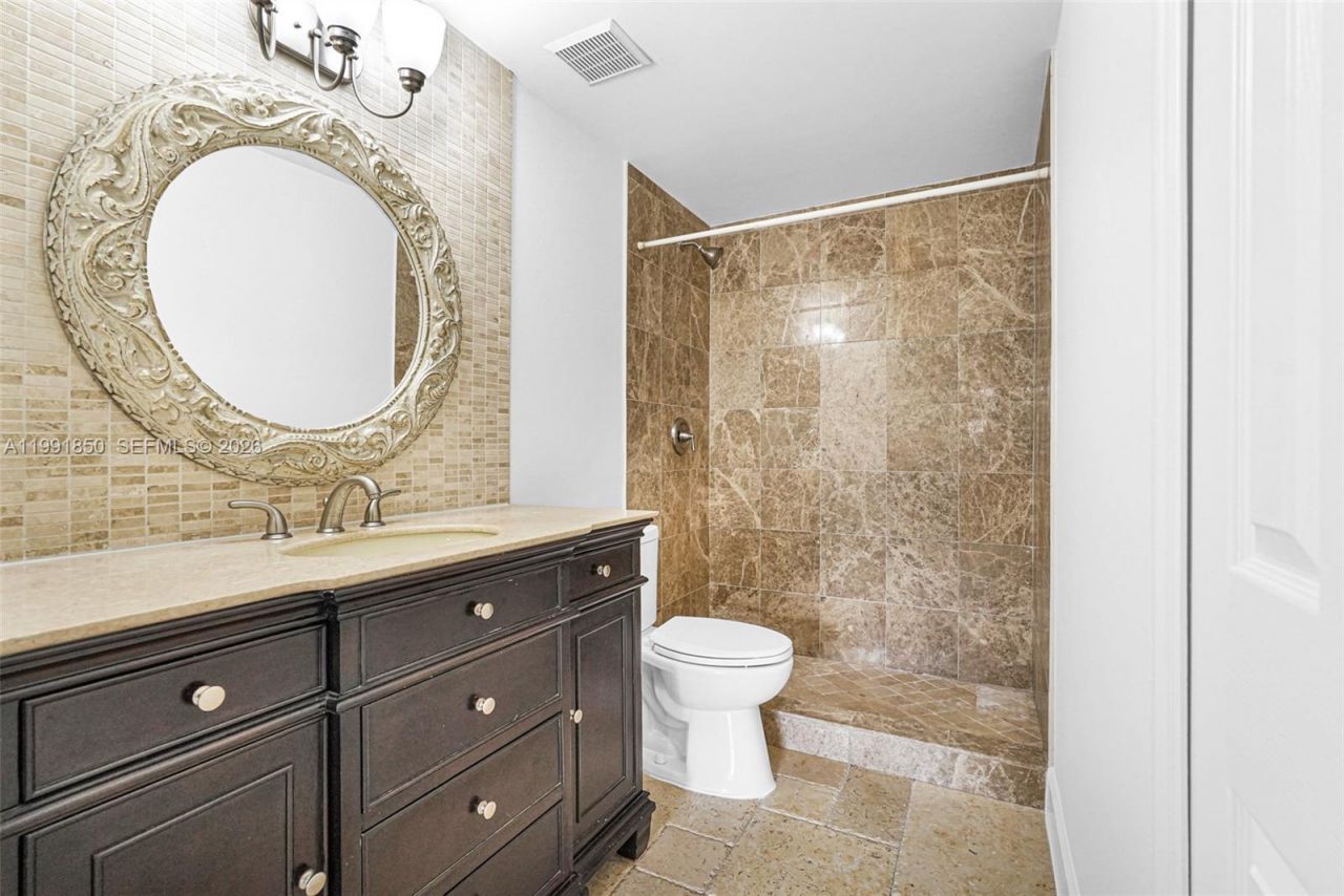 7085 Nova Dr , Unit 128, Davie, FL 33317 Photo