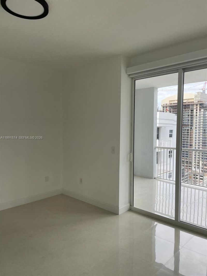 170 SE 14th St, Unit 3005, Miami, FL 33131 Photo