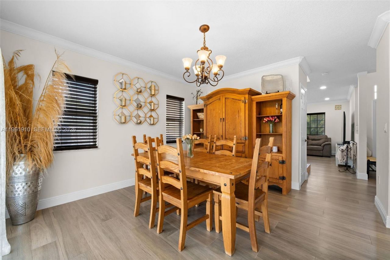 9128 SW 211th Ln, Cutler Bay, FL 33189 Photo