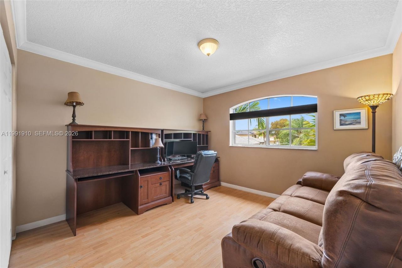 9128 SW 211th Ln, Cutler Bay, FL 33189 Photo