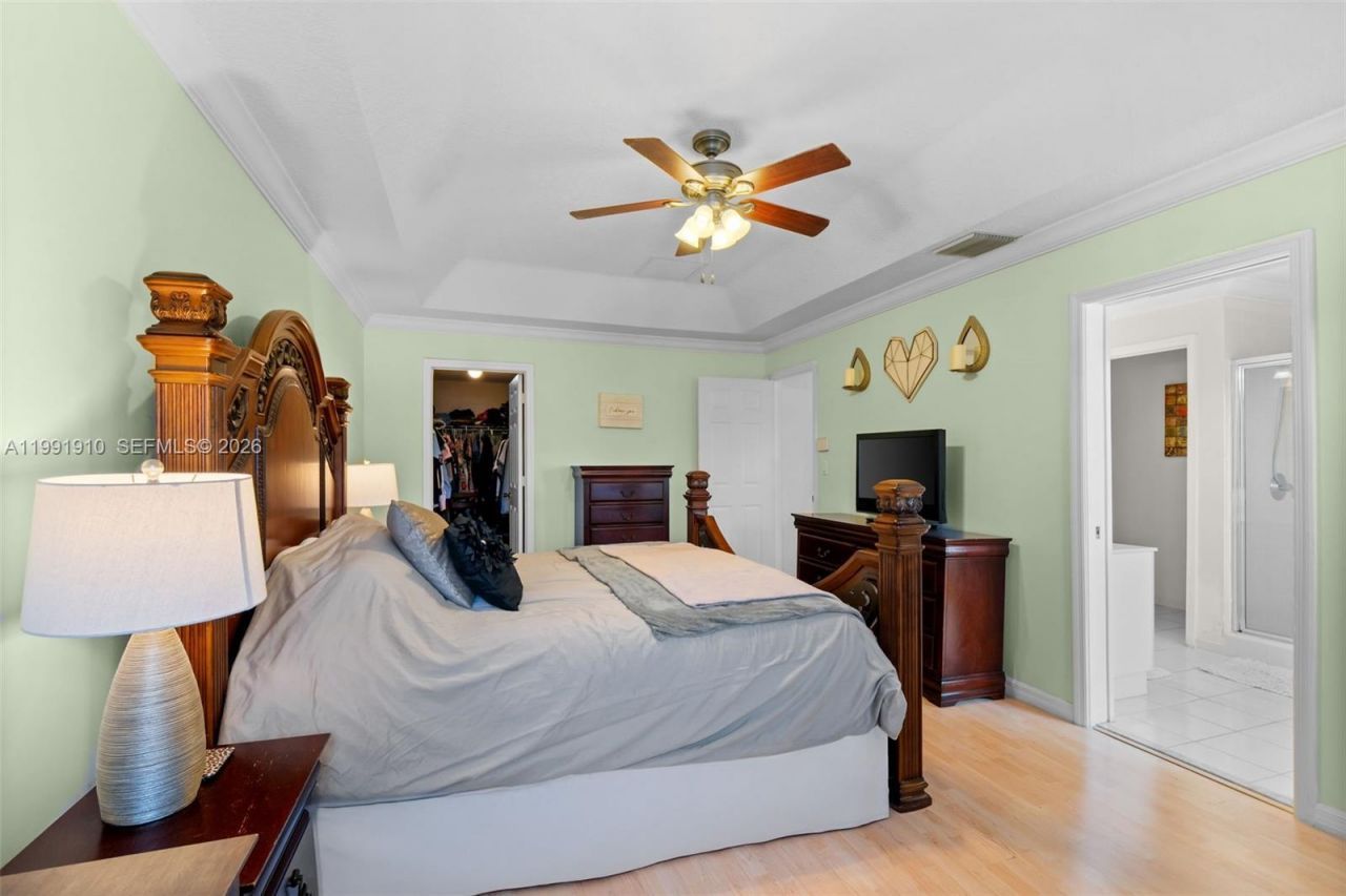 9128 SW 211th Ln, Cutler Bay, FL 33189 Photo