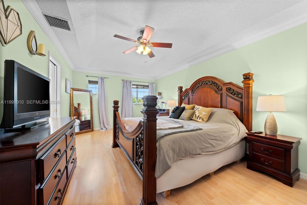 9128 SW 211th Ln, Cutler Bay, FL 33189 Photo