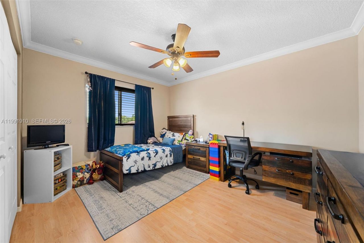 9128 SW 211th Ln, Cutler Bay, FL 33189 Photo