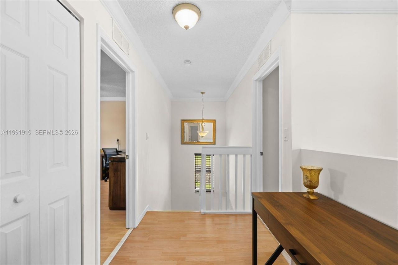 9128 SW 211th Ln, Cutler Bay, FL 33189 Photo