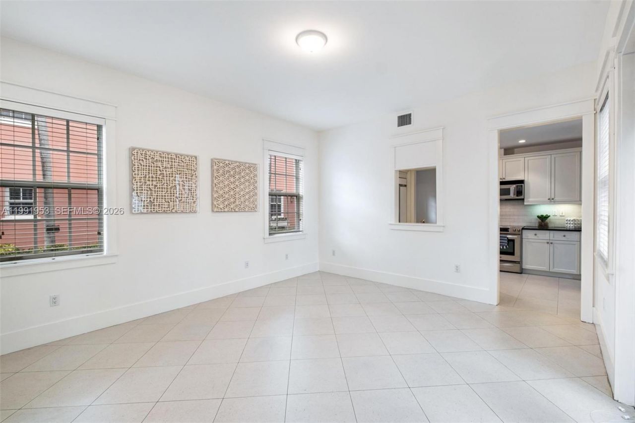 550 Loretto Ave , Unit 16, Coral Gables, FL 33146 Photo