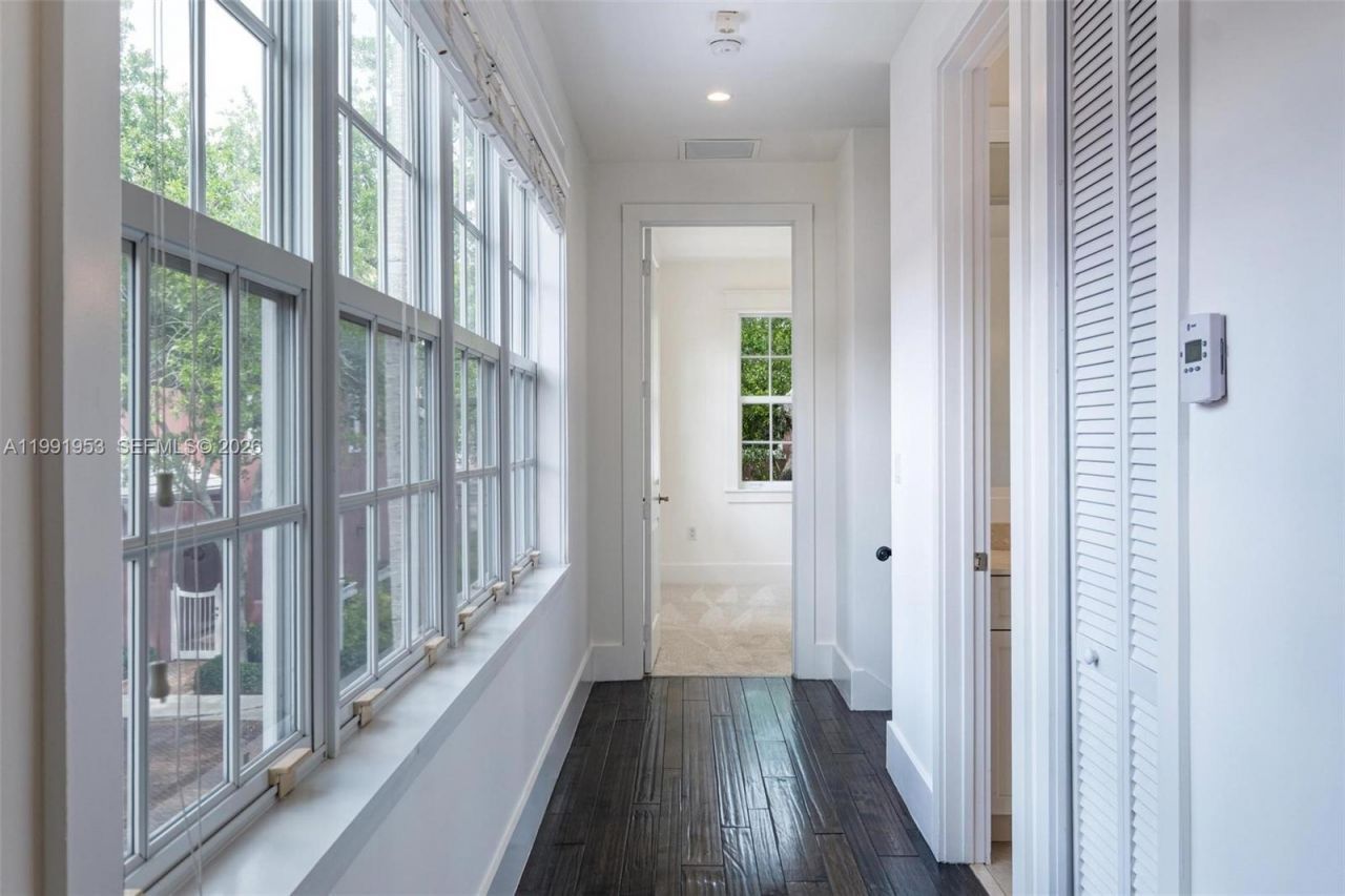 550 Loretto Ave , Unit 16, Coral Gables, FL 33146 Photo