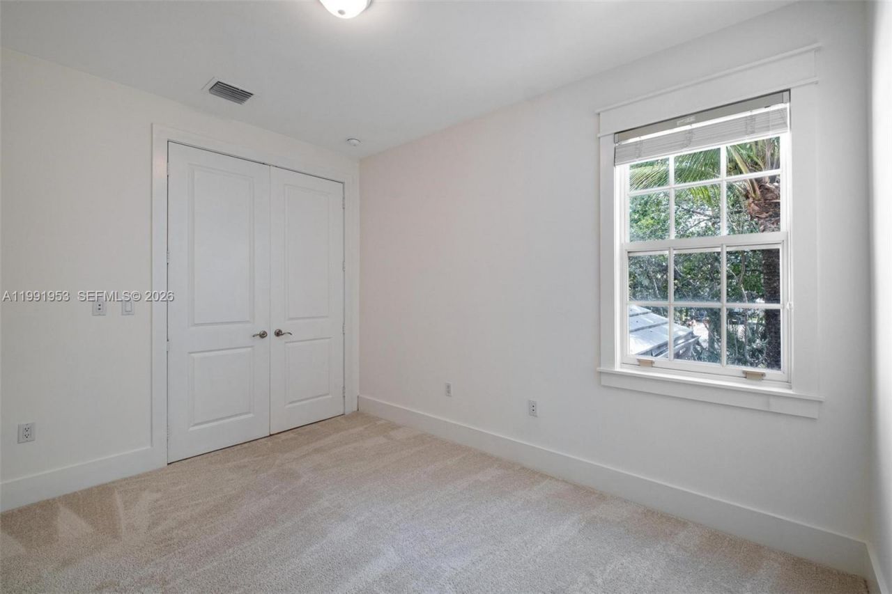 550 Loretto Ave , Unit 16, Coral Gables, FL 33146 Photo