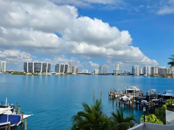 17900 N Bay Rd , Unit 408, Sunny Isles Beach, FL 33160