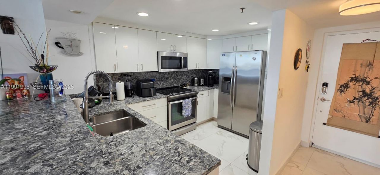 17900 N Bay Rd , Unit 408, Sunny Isles Beach, FL 33160 Photo