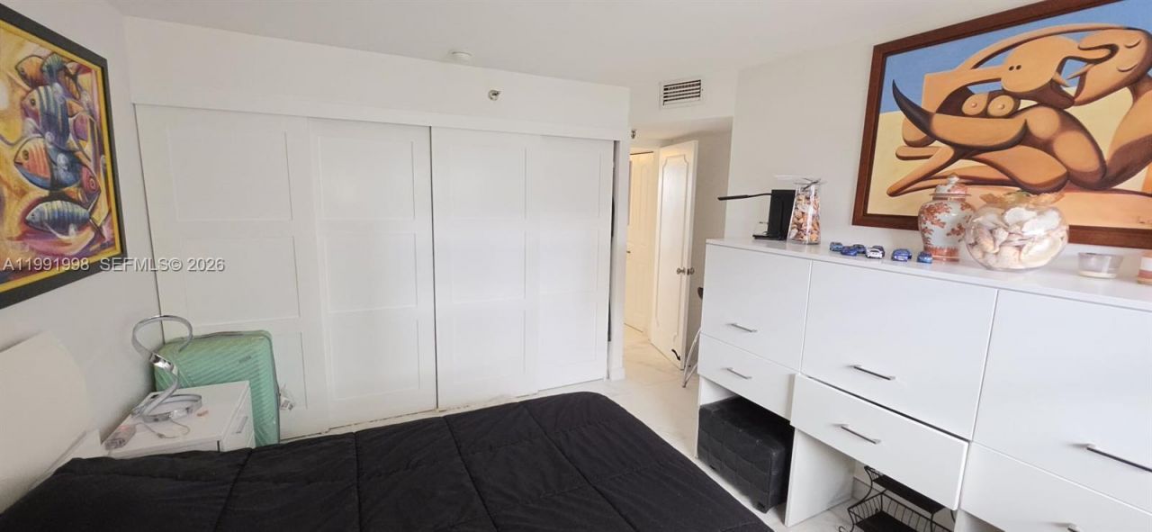 17900 N Bay Rd , Unit 408, Sunny Isles Beach, FL 33160 Photo