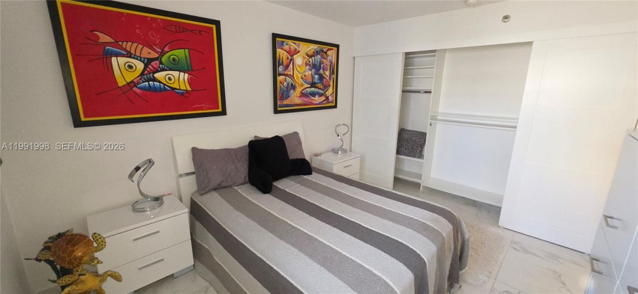 17900 N Bay Rd, Unit 408, Sunny Isles Beach, FL 33160 Photo